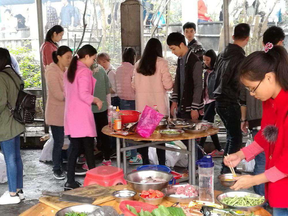 2016年外贸营业部分同事户外团建_拉斯维加斯游戏集团